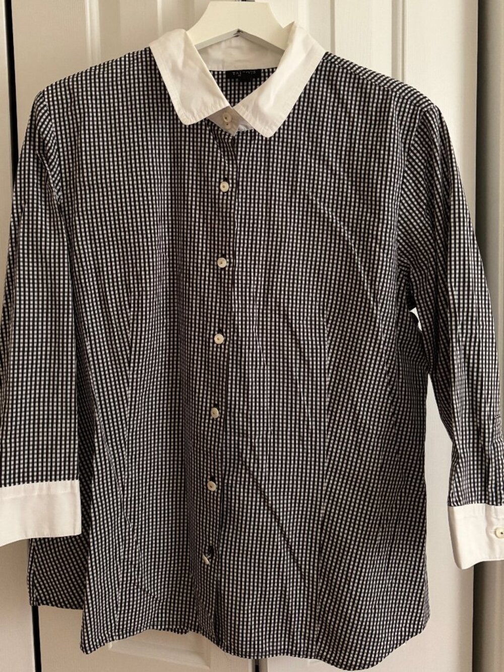 Talbots Women's XL Black and White Cotton Blend Top, Mother of Pearl Buttons